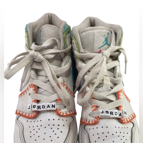 Nike Air Jordan 1 Mid SE GS White Teal Retro DM6218-100 Youth Size 4.5Y - Picture 4 of 5